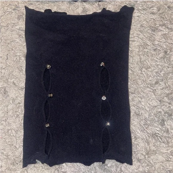 White Fox Black Skirt Set - Picture 3 of 5